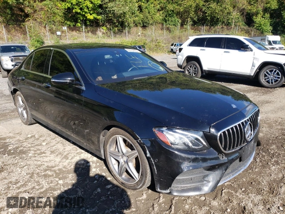2017 Mercedes-Benz E-Class E 300 Luxury with VIN WDDZF4KB1HA053166, listed as a Copart auction lot 60332802 with 59,835 mi miles. Bid and sale history available at carsss.com. Image 1.