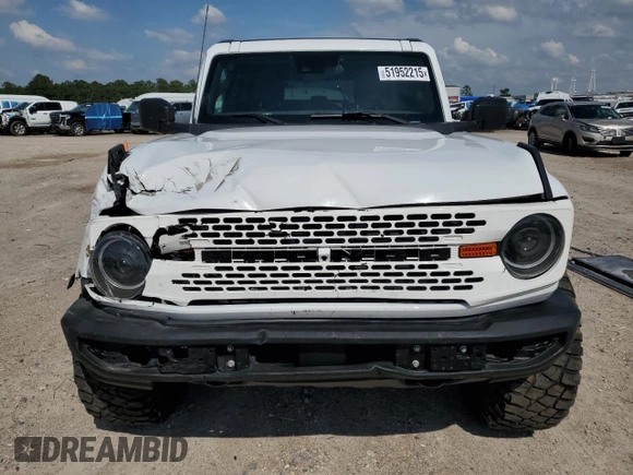 2022 Ford Bronco with VIN 1FMDE5AHXNLB04386, listed as a Copart auction lot 51952215 with 36,839 mi miles and Salvage title. Bid and sale history available at DreamBid. Image 5.