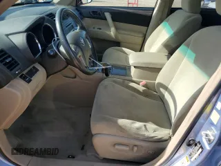 2010 Toyota Highlander with VIN 5TDZK3EH4AS016721, listed as a Copart auction lot 53937135 with 227,111 mi miles and Salvage title. Bid and sale history available at DreamBid. Image 7.