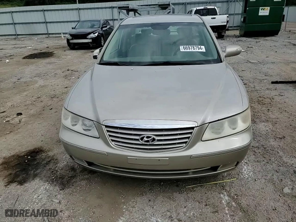 2008 Hyundai Azera Limited with VIN KMHFC46F68A321594, listed as a Copart auction lot 66978794 with 211,321 mi miles and Salvage Title. Bid and sale history available at carsss.com. Image 10.