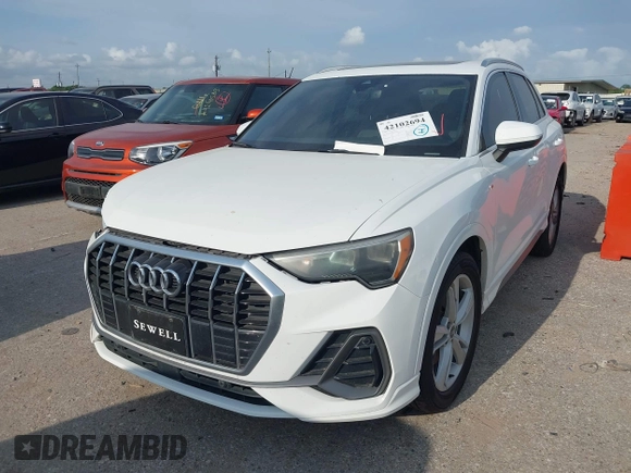 2022 Audi Q3 S line Premium z VIN WA1DECF34N1086088, wystawiony jako IAAI lot #42102694 z przebiegiem 81 530 mil mil oraz . Historia ofert i sprzedaży dostępna na DreamBid. Obrazek 17.