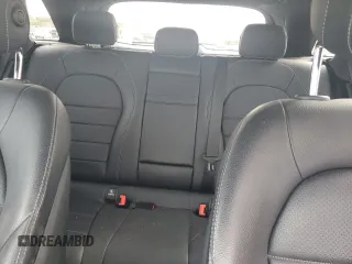 2019 Mercedes-Benz GLC 300 z VIN WDC0G4JB4KV165942, wystawiony jako Copart lot #46959205 z przebiegiem Nie podano mil oraz Szkoda całkowita • Salvage title. Historia ofert i sprzedaży dostępna na DreamBid. Obrazek 10.