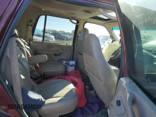 2000 Ford Expedition Eddie Bauer z VIN 1FMRU17L0YLA96669, wystawiony jako Copart lot #89027515 z przebiegiem 243 402 mil mil oraz Szkoda całkowita • Salvage title. Historia ofert i sprzedaży dostępna na DreamBid. Obrazek 11.