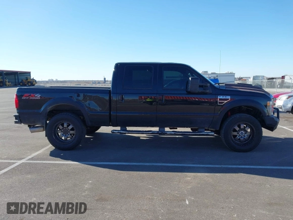 2010 Ford Super Duty F-250 SRW XL with VIN 1FTSW2BR2AEB07232, listed as a IAAI auction lot 41419000 with 124,081 mi miles. Bid and sale history available at carsss.com. Image 13.