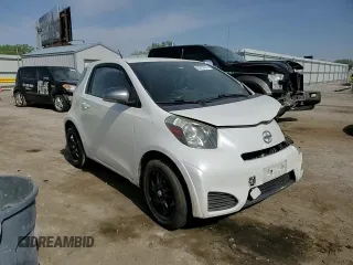 2013 Scion iQ z VIN JTNJJXB08DJ024226, wystawiony jako Copart lot #53262975 z przebiegiem 170 253 mil mil oraz Szkoda całkowita • Salvage title. Historia ofert i sprzedaży dostępna na DreamBid. Obrazek 10.