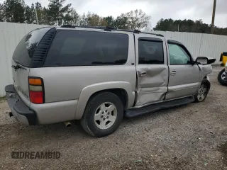 2004 Chevrolet Suburban LT with VIN 1GNEC16Z64J135810, listed as a Copart auction lot 84643984 with 243,355 mi miles and Salvage Title. Bid and sale history available at carsss.com. Image 3.