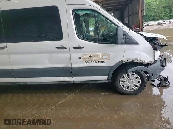 2018 Ford Transit с VIN 1FTYE2CM1JKB06591, выставлен на аукционе Copart как лот 54611555 с пробегом 205 814 миль миль и Списание • Salvage title. История ставок и продаж доступна на DreamBid. Изображение 14.
