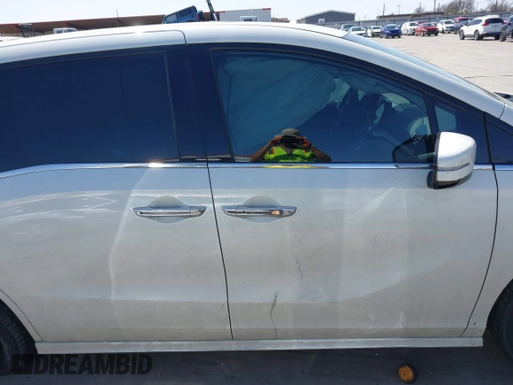 2019 Honda Odyssey Elite with VIN 5FNRL6H99KB091617, listed as a IAAI auction lot 41719807 with 93,775 mi miles and . Bid and sale history available at DreamBid. Image 14.