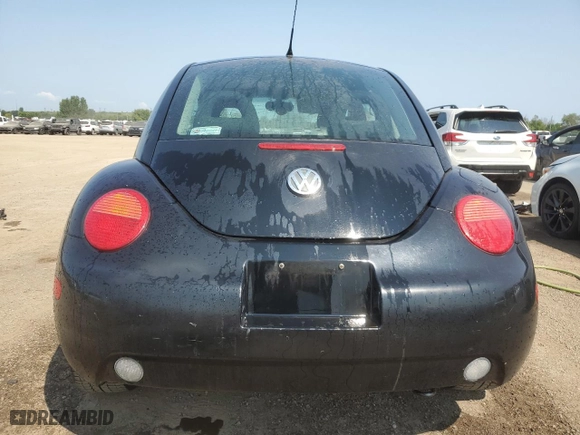 2001 Volkswagen New Beetle GLS with VIN 3VWCB21C31M438406, listed as a Copart auction lot 67252064 with NaN miles and Salvage Title. Bid and sale history available at carsss.com. Image 6.