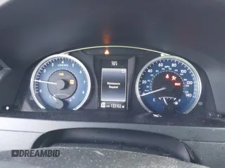 2017 Toyota Camry XLE z VIN 4T1BF1FK1HU805219, wystawiony jako IAAI lot #42199342 z przebiegiem 133 102 mil mil oraz . Historia ofert i sprzedaży dostępna na DreamBid. Obrazek 7.