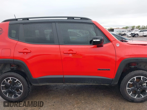 2023 Jeep Renegade Trailhawk with VIN ZACNJDC19PPP62601, listed as a IAAI auction lot 41911700 with 23,973 mi miles and . Bid and sale history available at DreamBid. Image 13.