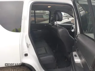 2017 Jeep Compass High Altitude with VIN 1C4NJDEB2HD110539, listed as a IAAI auction lot 41118827 with 94,663 mi miles and . Bid and sale history available at carsss.com. Image 8.