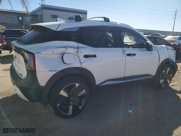 2025 Nissan Kicks SR with VIN 3N8AP6DA0SL318488, listed as a Copart auction lot 88767895 with 1,435 mi miles and Salvage Title. Bid and sale history available at carsss.com. Image 3.