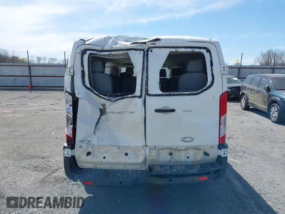 2015 Ford Transit XL z VIN 1FBZX2ZM4FKA31645, wystawiony jako IAAI lot #41845494 z przebiegiem 204 890 mil mil oraz . Historia ofert i sprzedaży dostępna na DreamBid. Obrazek 16.