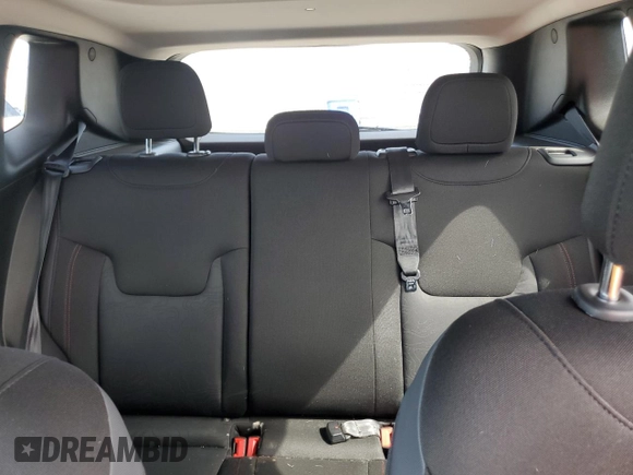 2015 Jeep Renegade Trailhawk z VIN ZACCJBCT1FPC41628, wystawiony jako Copart lot #59054825 z przebiegiem 138 053 mil mil oraz Szkoda całkowita • Salvage title. Historia ofert i sprzedaży dostępna na DreamBid. Obrazek 10.