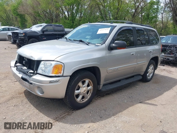 2005 GMC Envoy SLE z VIN 1GKDT13S852271545, wystawiony jako IAAI lot #42117632 z przebiegiem 213 355 mil mil oraz . Historia ofert i sprzedaży dostępna na DreamBid. Obrazek 2.
