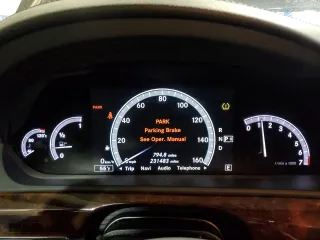2011 Mercedes-Benz S-Class S 550 with VIN WDDNG8GB8BA417604, listed as a Copart auction lot 83968184 with 231,483 mi miles and Clean Title. Bid and sale history available at carsss.com. Image 9.