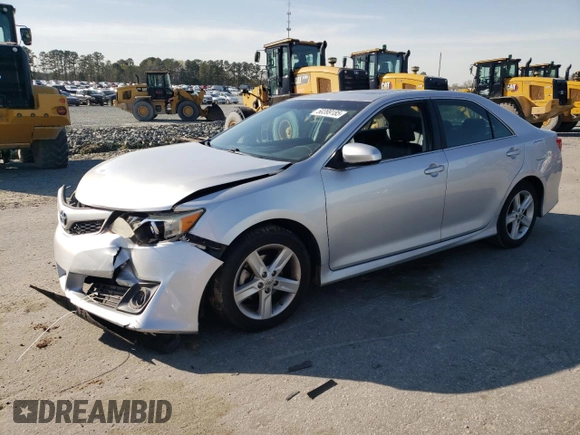 2014 Toyota Camry L with VIN 4T1BF1FKXEU748384, listed as a Copart auction lot 50399185 with 277,724 mi miles and Salvage Title. Bid and sale history available at DreamBid. Image 1.