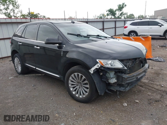 2011 Lincoln MKX with VIN 2LMDJ8JK1BBJ21327, listed as a IAAI auction lot 39778150 with 191,013 mi miles. Bid and sale history available at carsss.com. Image 1.