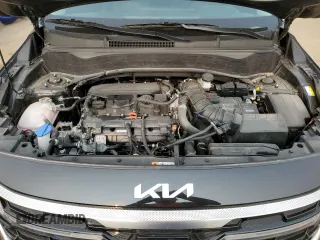 2024 Kia Seltos SX with VIN KNDETCA76R7658078, listed as a Copart auction lot 55996915 with 22,894 mi miles and Clean title. Bid and sale history available at DreamBid. Image 12.