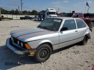 1982 BMW 3 Series z VIN WBAAG3307C8378560, wystawiony jako Copart lot #83790224 z przebiegiem 83 004 mil mil oraz Tytuł czysty. Historia ofert i sprzedaży dostępna na DreamBid. Obrazek 1.