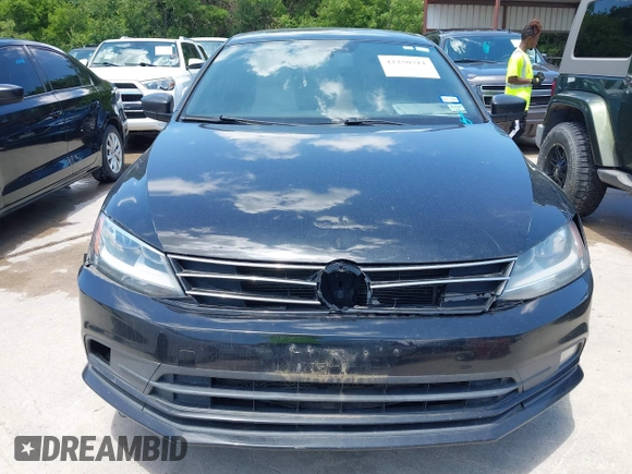 2015 Volkswagen Jetta SE with VIN 3VWD17AJ1FM407228, listed as a IAAI auction lot 42250711 with 189,275 mi miles and . Bid and sale history available at DreamBid. Image 6.
