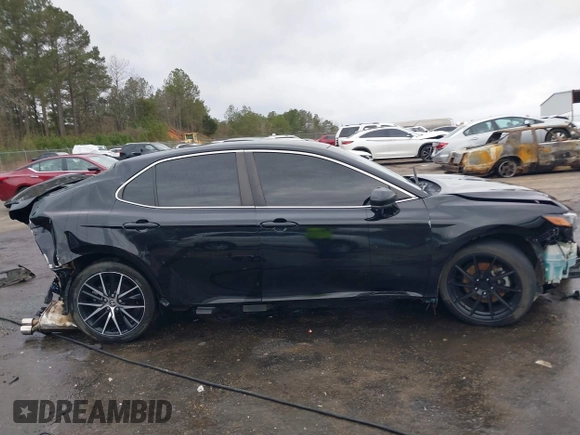 2021 Toyota Camry SE Nightshade with VIN 4T1G11AK7MU541543, listed as a IAAI auction lot 41454558 with 108,733 mi miles. Bid and sale history available at carsss.com. Image 14.