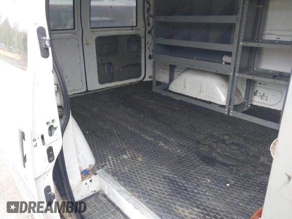 2005 Chevrolet Astro Cargo z VIN 1GCDM19X65B108694, wystawiony jako IAAI lot #42292530 z przebiegiem 120 426 mil mil oraz . Historia ofert i sprzedaży dostępna na DreamBid. Obrazek 8.