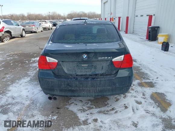 2008 BMW 3 Series 328xi with VIN WBAVC93588K042972, listed as a IAAI auction lot 41419822 with 134,843 mi miles. Bid and sale history available at carsss.com. Image 16.