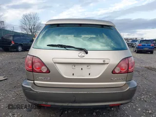 1999 Lexus RX 300 Luxury SUV with VIN JT6HF10U7X0090467, listed as a IAAI auction lot 41792768 with 263,408 mi miles. Bid and sale history available at carsss.com. Image 15.