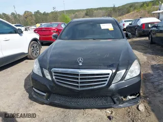 2013 Mercedes-Benz E-Class E 350 Luxury with VIN WDDHF5KB0DA702841, listed as a IAAI auction lot 41875593 with 276,264 mi miles. Bid and sale history available at carsss.com. Image 12.