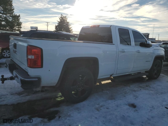2018 GMC Sierra 1500 SLE with VIN 1GTV2MEC8JZ103934, listed as a Copart auction lot 89150765 with 90,615 mi miles and Salvage Title. Bid and sale history available at carsss.com. Image 3.