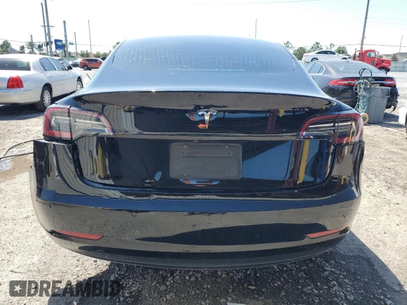 2019 Tesla Model 3 Mid Range z VIN 5YJ3E1EA9KF314143, wystawiony jako Copart lot #53564335 z przebiegiem 77 168 mil mil oraz Szkoda całkowita • Salvage title. Historia ofert i sprzedaży dostępna na DreamBid. Obrazek 6.