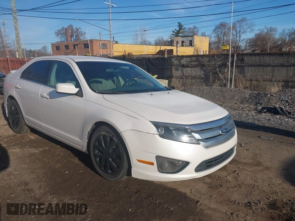 2010 Ford Fusion SE with VIN 3FAHP0HA0AR281297, listed as a IAAI auction lot 41868346 with 177,292 mi miles. Bid and sale history available at carsss.com. Image 1.