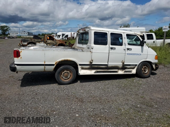 1999 Dodge Cargo z VIN 2B7JB21Y9XK508488, wystawiony jako Copart lot #64641814 z przebiegiem Nie podano mil oraz Nie do naprawy. Historia ofert i sprzedaży dostępna na DreamBid. Obrazek 3.