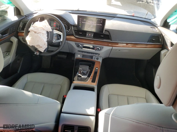2022 Audi Q5 S line Premium with VIN WA1GAAFY7N2101217, listed as a Copart auction lot 43051235 with 28,886 mi miles and Salvage Title. Bid and sale history available at carsss.com. Image 8.