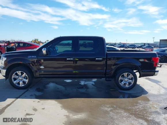 2018 Ford F-150 XL with VIN 1FTEW1E53JFE67555, listed as a IAAI auction lot 41653137 with 122,886 mi miles. Bid and sale history available at carsss.com. Image 15.