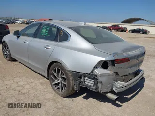 2017 Volvo S90 Momentum с VIN YV1102AK1H1010312, выставлен на аукционе IAAI как лот 41758726 с пробегом 93 375 миль миль и . История ставок и продаж доступна на DreamBid. Изображение 3.