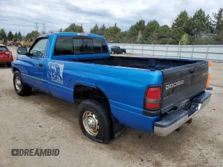 2001 Dodge 2500 z VIN 3B7KC26Z21M557430, wystawiony jako Copart lot #53995215 z przebiegiem 185 131 mil mil oraz Szkody całkowita. Historia ofert i sprzedaży dostępna na DreamBid. Obrazek 2.
