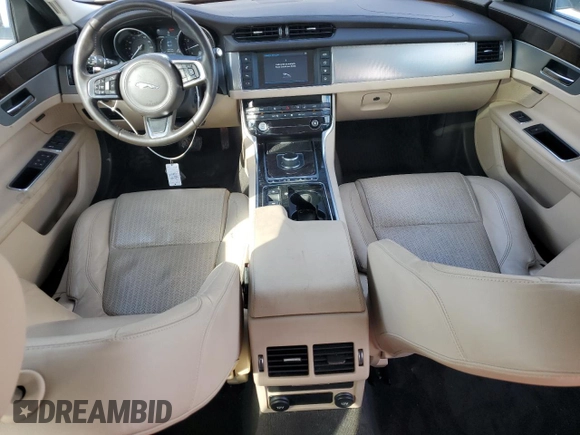 2018 Jaguar XF with VIN SAJBE4EV6JCY56135, listed as a Copart auction lot 88316245 with 35,087 mi miles and Salvage Title. Bid and sale history available at DreamBid. Image 8.