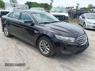 2014 Ford Taurus SE z VIN 1FAHP2D81EG140072, wystawiony jako IAAI lot #42124900 z przebiegiem 116 560 mil mil oraz . Historia ofert i sprzedaży dostępna na DreamBid. Obrazek 1.