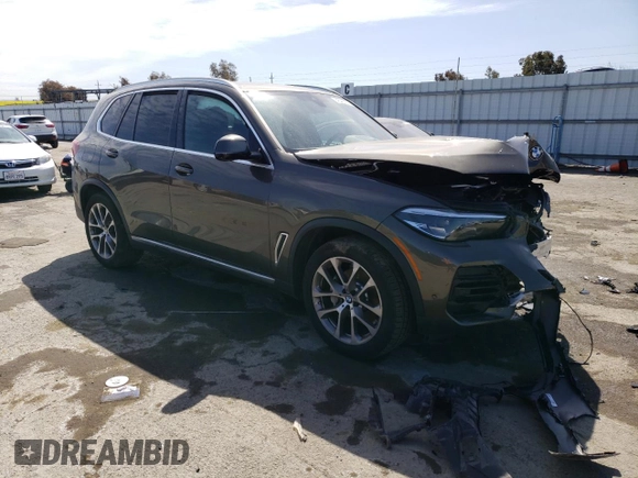 2022 BMW X5 xDrive40i with VIN 5UXCR6C01N9M94890, listed as a Copart auction lot 45261973 with Not Provided miles. Bid and sale history available at carsss.com. Image 4.