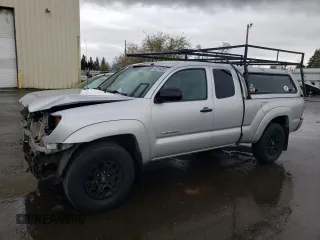 2008 Toyota Tacoma PreRunner with VIN 5TETU62N28Z508267, listed as a Copart auction lot 52216485 with 329,252 mi miles and Salvage title. Bid and sale history available at DreamBid. Image 1.