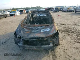 2015 Honda Fit LX z VIN 3HGGK5G5XFM749614, wystawiony jako Copart lot #85651504 z przebiegiem Nie podano mil oraz Nie do naprawy • Non repairable. Historia ofert i sprzedaży dostępna na DreamBid. Obrazek 11.