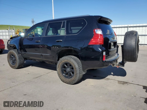 2013 Lexus GX 460 z VIN JTJBM7FX7D5060423, wystawiony jako Copart lot #57287435 z przebiegiem 180 625 mil mil oraz Szkoda całkowita • Salvage title. Historia ofert i sprzedaży dostępna na DreamBid. Obrazek 2.