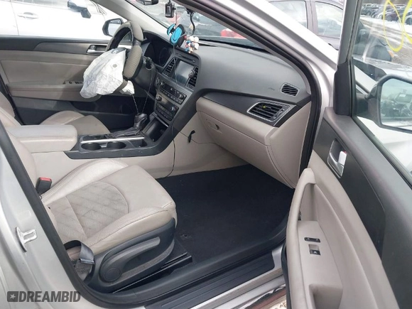 2015 Hyundai Sonata 2.4L Sport with VIN 5NPE34AF3FH141616, listed as a IAAI auction lot 41005650 with 138,291 mi miles. Bid and sale history available at carsss.com. Image 5.