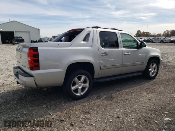 2011 Chevrolet Avalanche LT with VIN 3GNTKFE37BG375838, listed as a Copart auction lot 78036164 with 172,720 mi miles and Salvage Title. Bid and sale history available at DreamBid. Image 3.