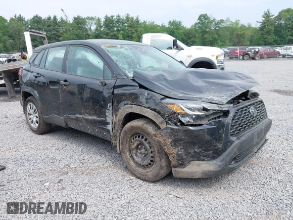 2022 Toyota Corolla Cross L with VIN 7MUAAABG6NV032964, listed as a IAAI auction lot 42458401 with 33,777 mi miles and . Bid and sale history available at DreamBid. Image 1.