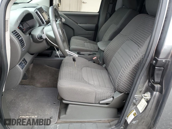 2017 Nissan Frontier SV z VIN 1N6BD0CT9HN746154, wystawiony jako Copart lot #58723845 z przebiegiem 77 113 mil mil oraz Szkoda całkowita • Salvage title. Historia ofert i sprzedaży dostępna na DreamBid. Obrazek 7.