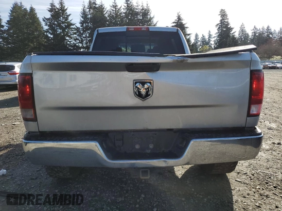 2011 Dodge 3500 SLT z VIN 3D73Y3HL0BG592767, wystawiony jako Copart lot #51824395 z przebiegiem 142 905 mil mil oraz Szkody całkowita. Historia ofert i sprzedaży dostępna na DreamBid. Obrazek 6.